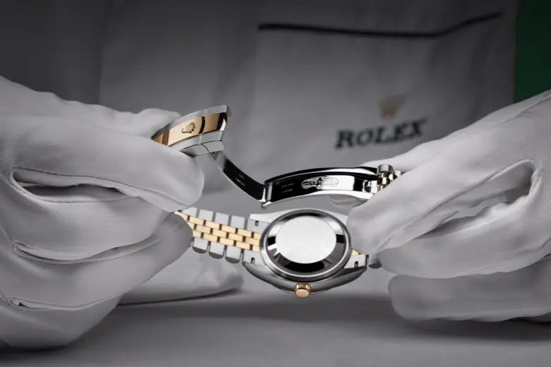 la procedura della revisione completa rolex -  - Gioielleria Brusaporci